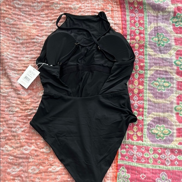 Andie Swim The Asbury One-Piece Swimsuit Black cross back size medium NWT - Picture 4 of 8